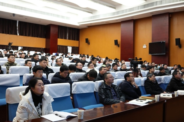 江西理工大学开学第一课:用工匠精神引领学子科研创新路